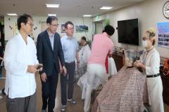 미용사회 봉사활동 격려4번 사진